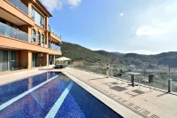 Fuxian Lake Rongxi Yuehu Resort Hotel - Pools
