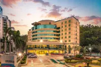 Zhuhai General Aviation Pearl Hotel (Gongbei Port) Отели рядом с достопримечательностью «Парк генерала»