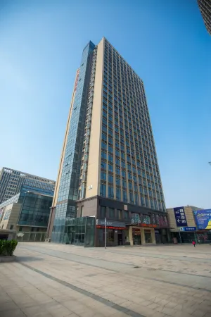 Homeinn Selected Hotel (Jinan Changqing University Town) Отели рядом с достопримечательностью «Shandong Labour Vocational and Technology College (2nd Ring Road East)»