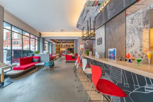 Ibis Hotel (Kangding)