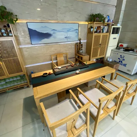 Wanze Hotel