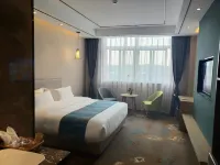 Chuangzhi Yijia Hotel Hotels near Jinghao Square