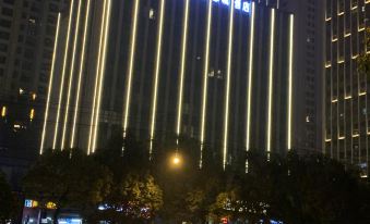 Metropolo Jinjiang Hotel