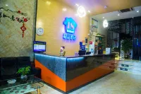 18 Boutique Hotel (Zhangzhou Qiloucheng Ligang Commercial Street)