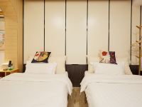 诺曼斯精品酒店(珠海拱北店) - 日式和风双床房