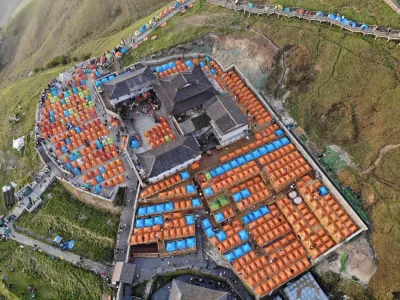 Wugong Mountain Jinding Tent Accommodation
