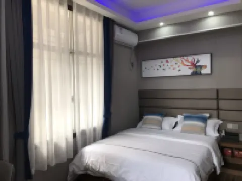 Changde Dingcheng Mingfeng Hotel