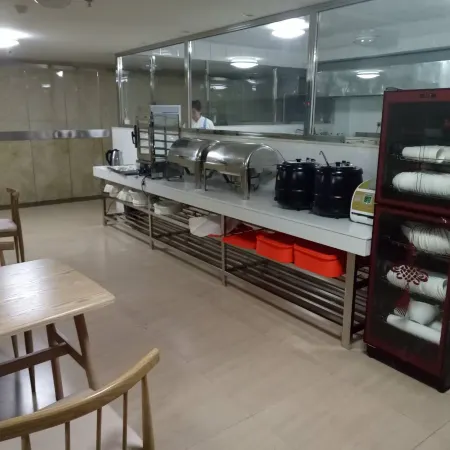 7 Days Premium Hotel (Nenjiang New Bus Station)
