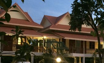 Mango House Resort