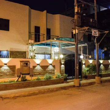 Royal Inn Hotel