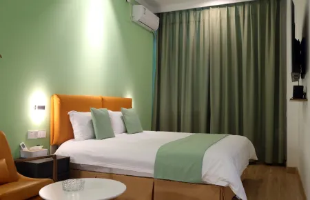 Hongtong Yelv Homestay Отели рядом с достопримечательностью «Hongtong Central Square»