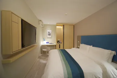 Homeinn Selected Hotel (Beijing Shangdi Qinghe Subway Station)