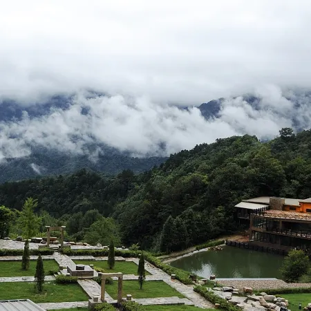 Dabie Mountain Village Resort