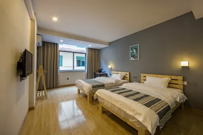 Youyou Qilan Hostel