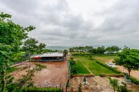 Breeze & Waves A Seaside Inn