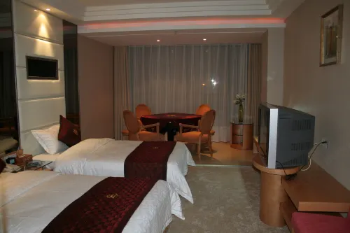 Hejin Carnival Hot Spring Hotel Hotels in Hejin