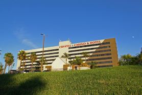 La Crystal Hotel