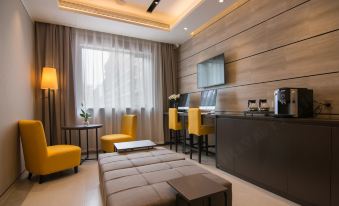 Home Inn Plus (Chengdou Taikoo Li Chunxi Road 339)