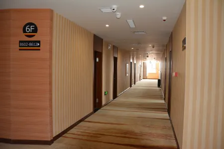 Xilai Hotel Отели рядом с достопримечательностью «Больница Монтхен, Тунг Чу»