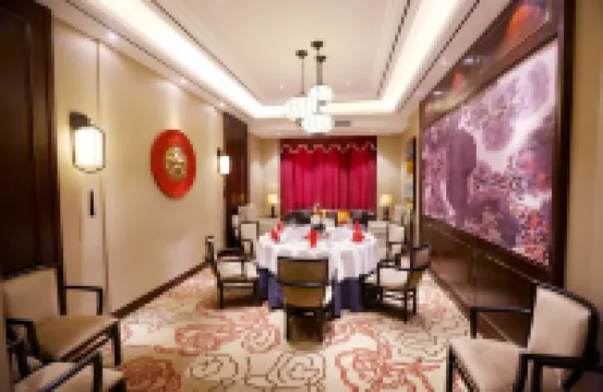 煙台龍湖假日酒店