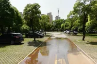 Huatai Hotel - parking