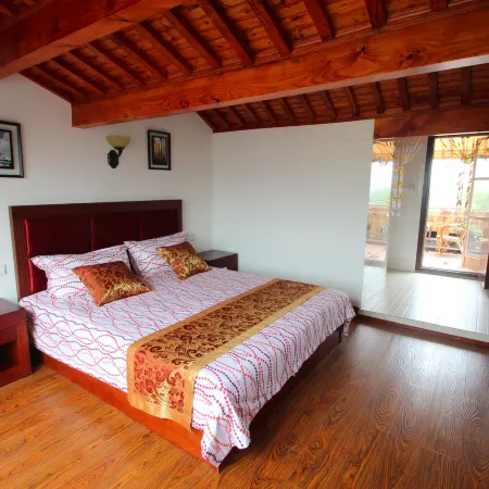 Yiyun Boutique Hostel (Shanghai Zhujiajiao) Отели рядом с достопримечательностью «Парк Ориентал-Лэнд»