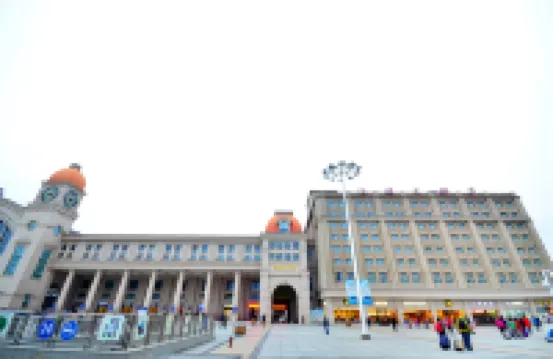 武漢江城大飯店（漢口火車站南廣場店） 漢口站附近的飯店