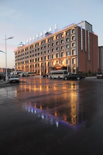 Kaedes Royal Palace International Hotel