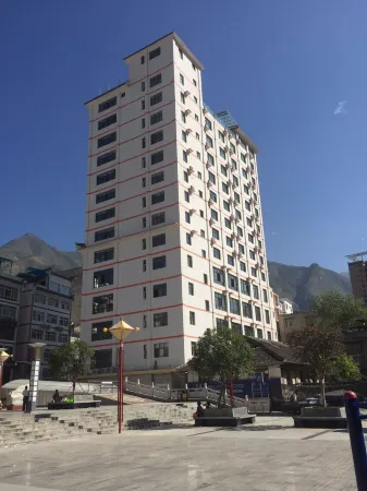 Wenxian Mingren Hotel