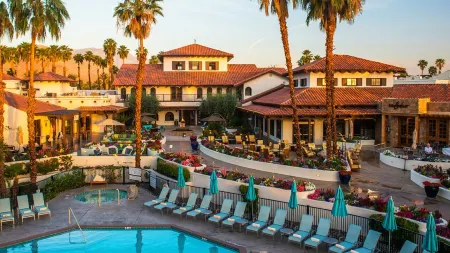 Omni Rancho Las Palmas Resort & Spa Отели рядом с достопримечательностью «Обсерватория Ранчо Мираж Лайбрари &»