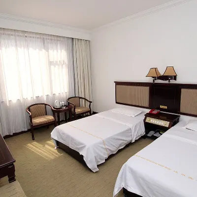 Dahua Hotel (Guilin Liangjiang Sihu Elephant Trunk Hill) Các khách sạn gần Quảng trường Trung tâm Guilin