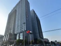 Ramada by Wyndham Chengdu North فنادق في تشنغ دو