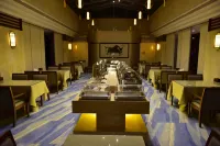West Holiday Hotel