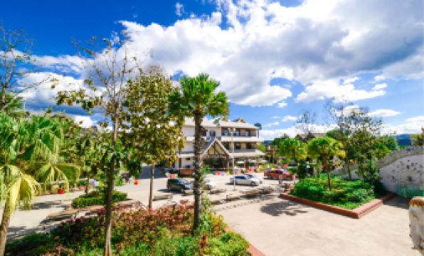 Tadong 36 Jian Holiday Hotel