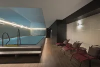 Adina Apartment Hotel Nuremberg - Pools