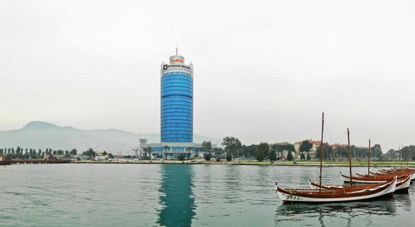 Wyndham Grand İzmir Özdilek