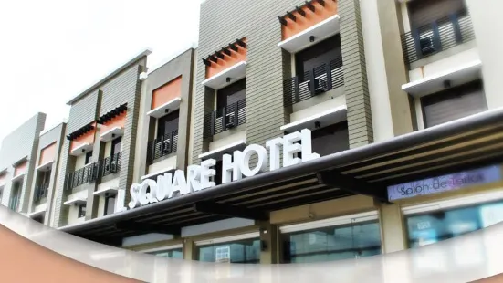 L Square Hotel