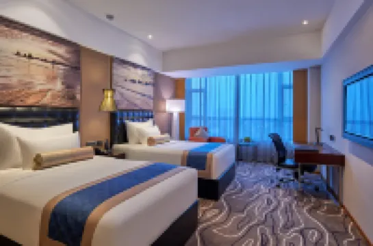 Beihai Hyatt Hotel (high-speed railway station store)