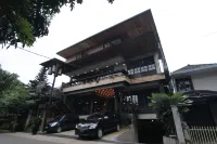 Triple Seven Bed and Breakfast Hotels in Cicendo