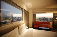 Chiayi Look Hotel Отели рядом с достопримечательностью «Taiwan Hinoki Museum»
