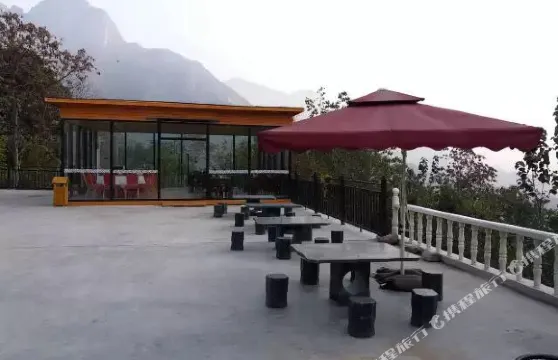 萬仙山鄭州sunny假日酒店