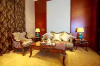 Huaxin Hotel - parking