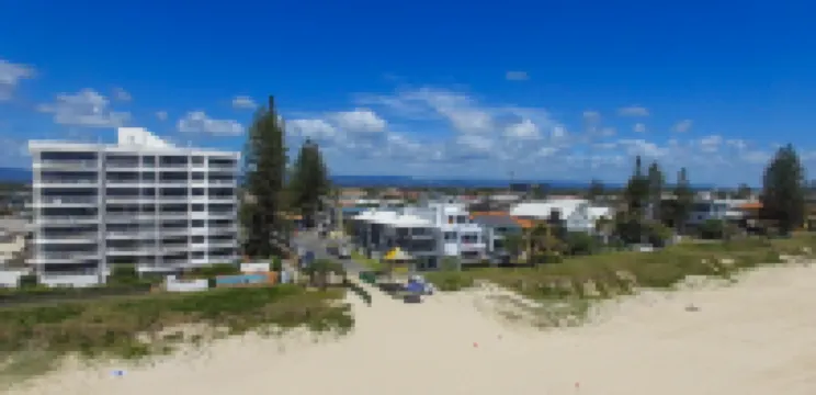 Albatross North Apartments