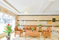 Holiday Inn Daocheng Hotels near CPC Daocheng County Committee Party School