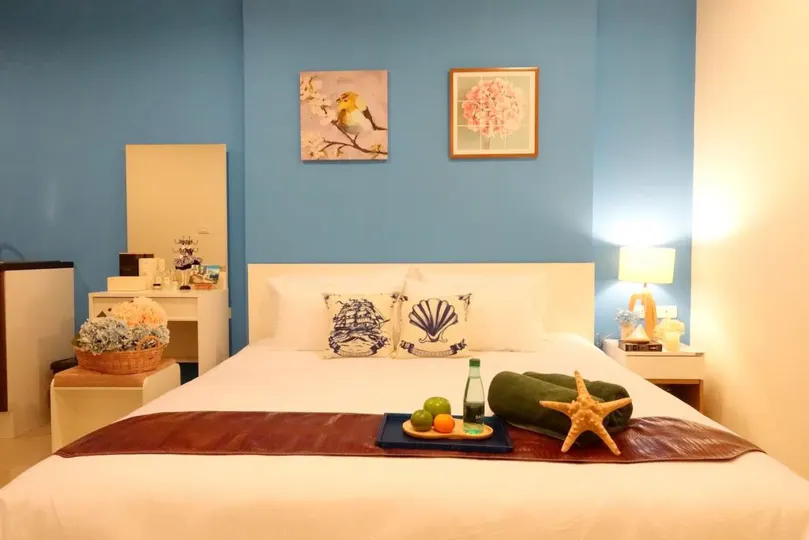 Pace Residence and Bar Pattaya