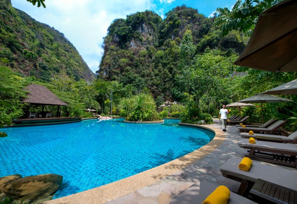 더 반자란 핫스프링스 리트리트