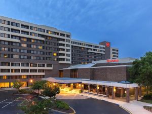 Sheraton Norfolk Waterside Hotel