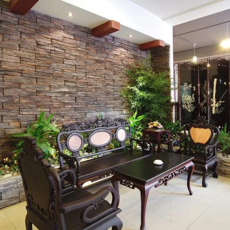 Westqiang Homeland Hotel