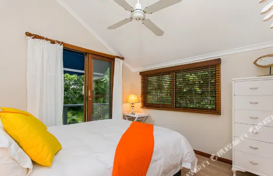 紅千層小屋酒店