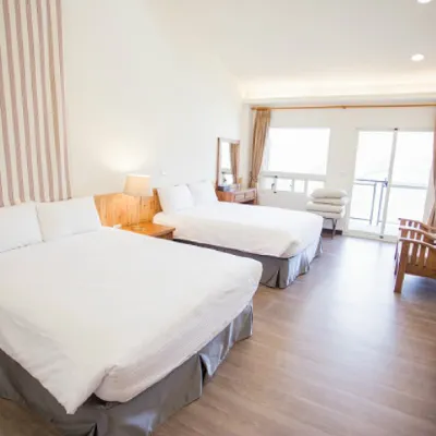 Cloud Villa Hotels near Lala Shan National Forest Recreation Area